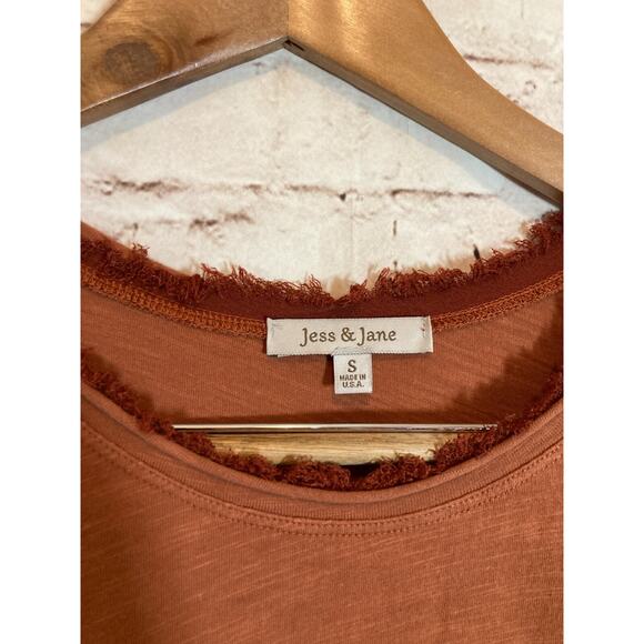 Jess & Jane Top Womens Small Rust Brown Hi Low Frayed Hem Edges Lagenlook Artsy - Picture 2 of 12